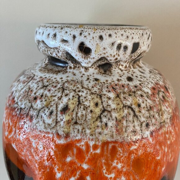 Vintage Blue Mountain Pottery APOLLO Lava Round Vase - Picture 6 of 6